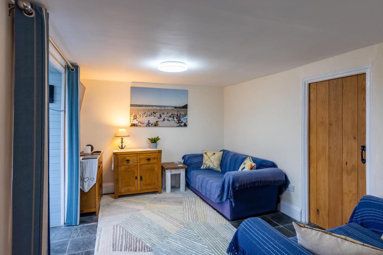 Looe Self Catering Apartment Bagian luar foto