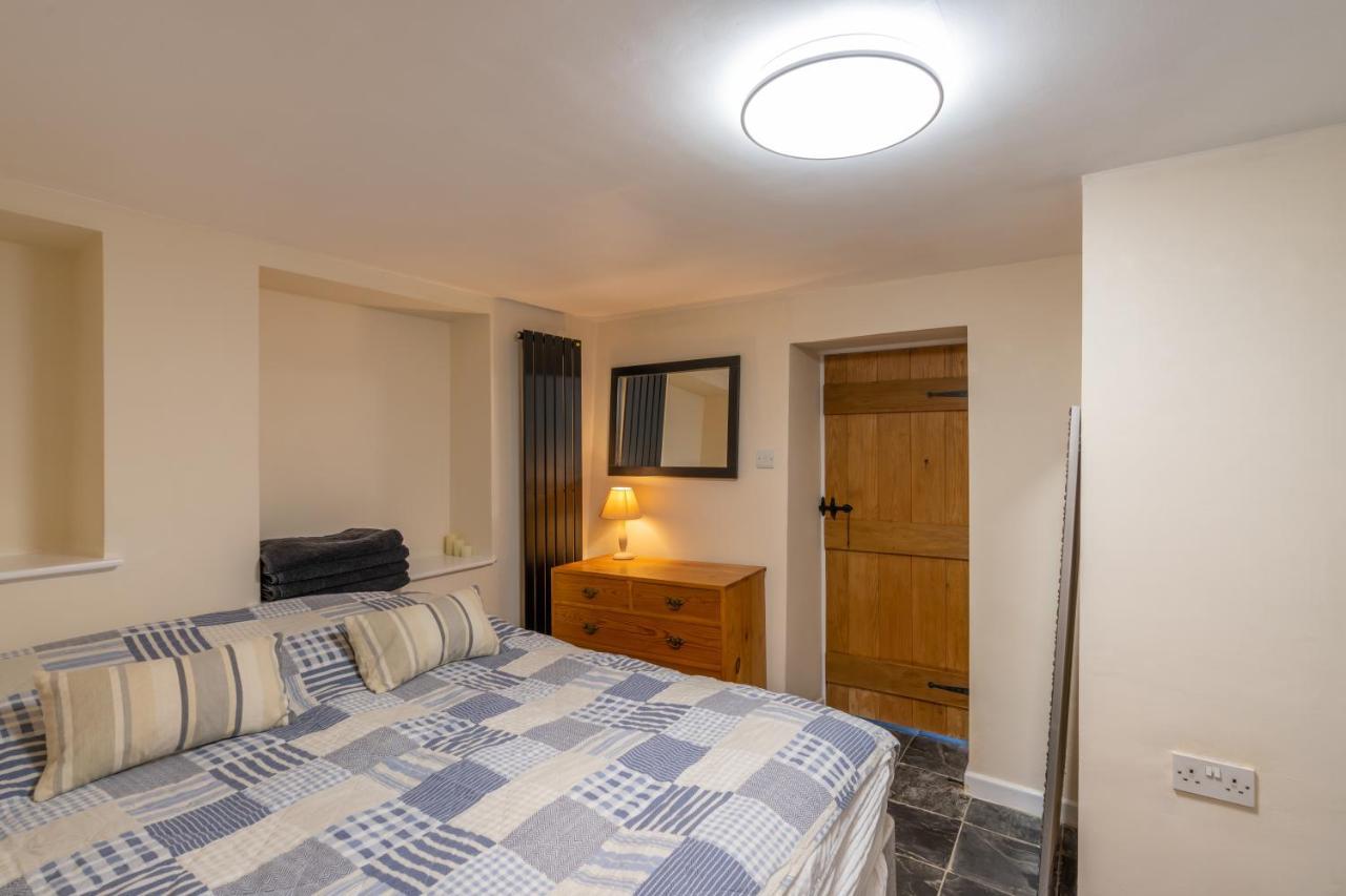 Looe Self Catering Apartment Bagian luar foto